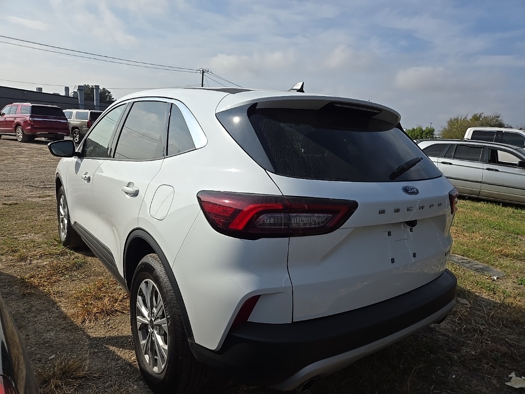 2023 Ford Escape Active photo 2