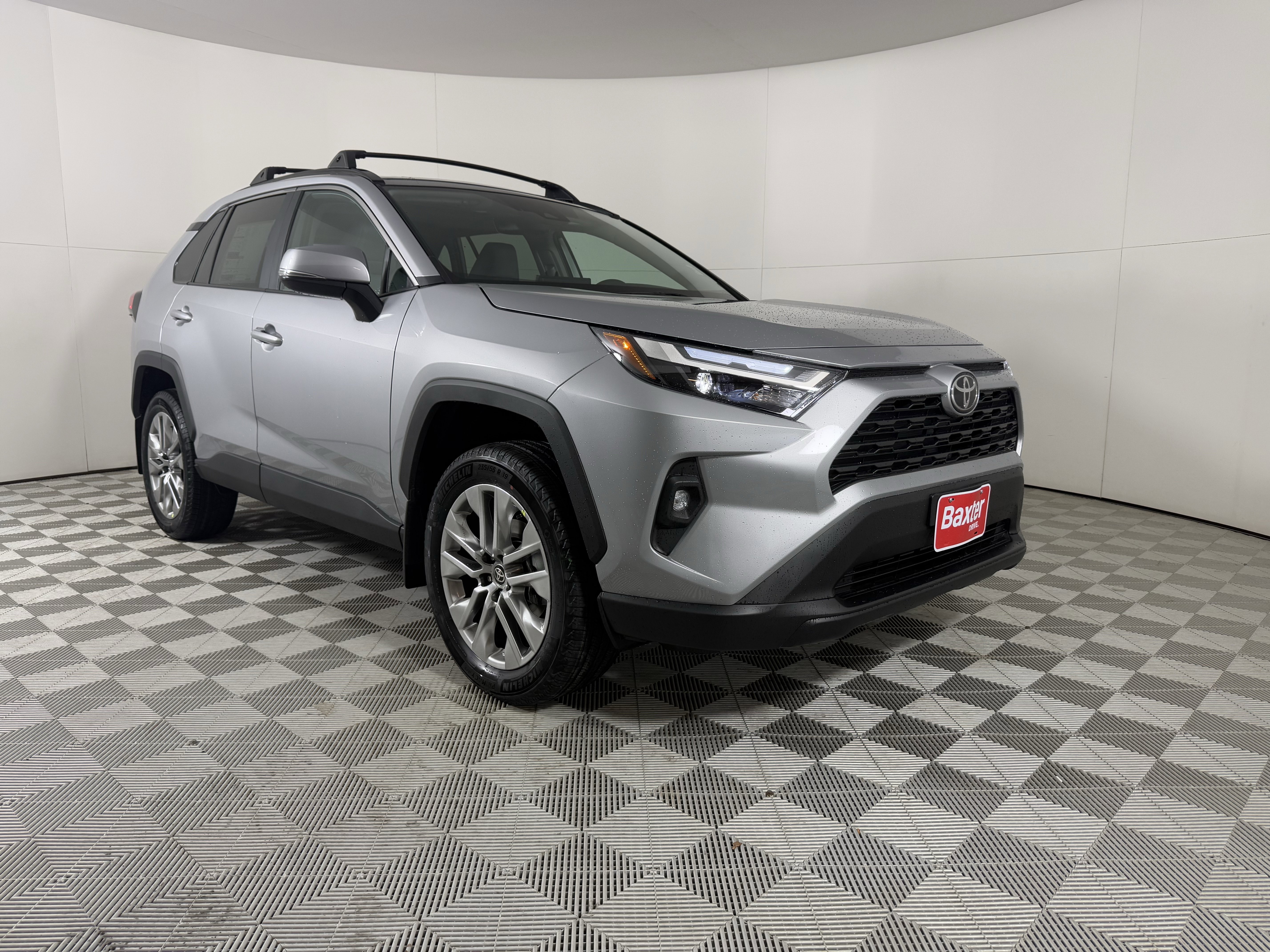 2025 Toyota RAV4 XLE Premium's photo