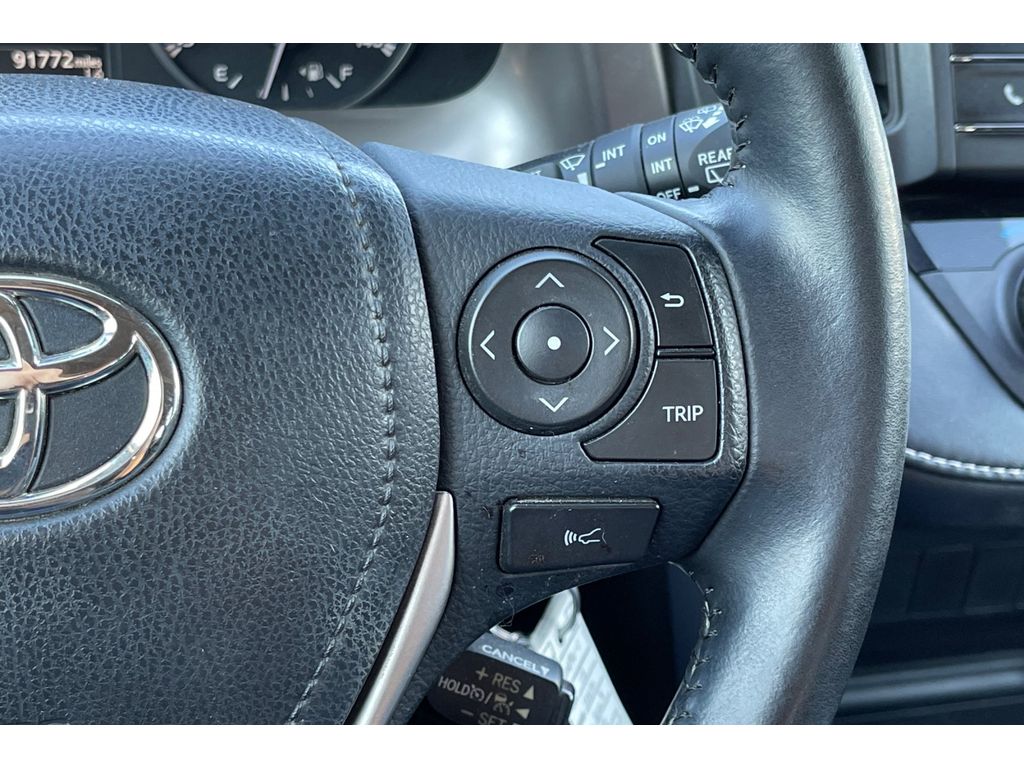 2017 Toyota RAV4 XLE photo 35