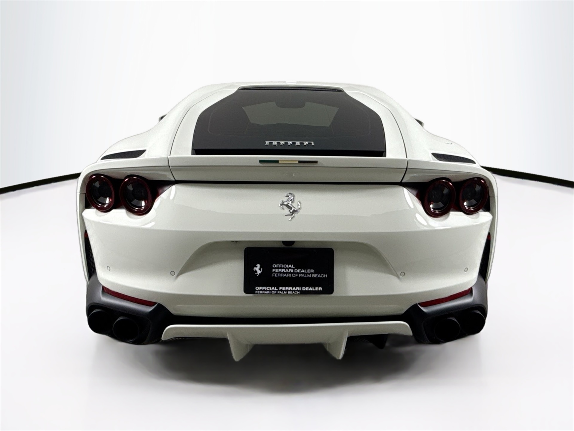 2020 Ferrari 812 Superfast Base photo 6