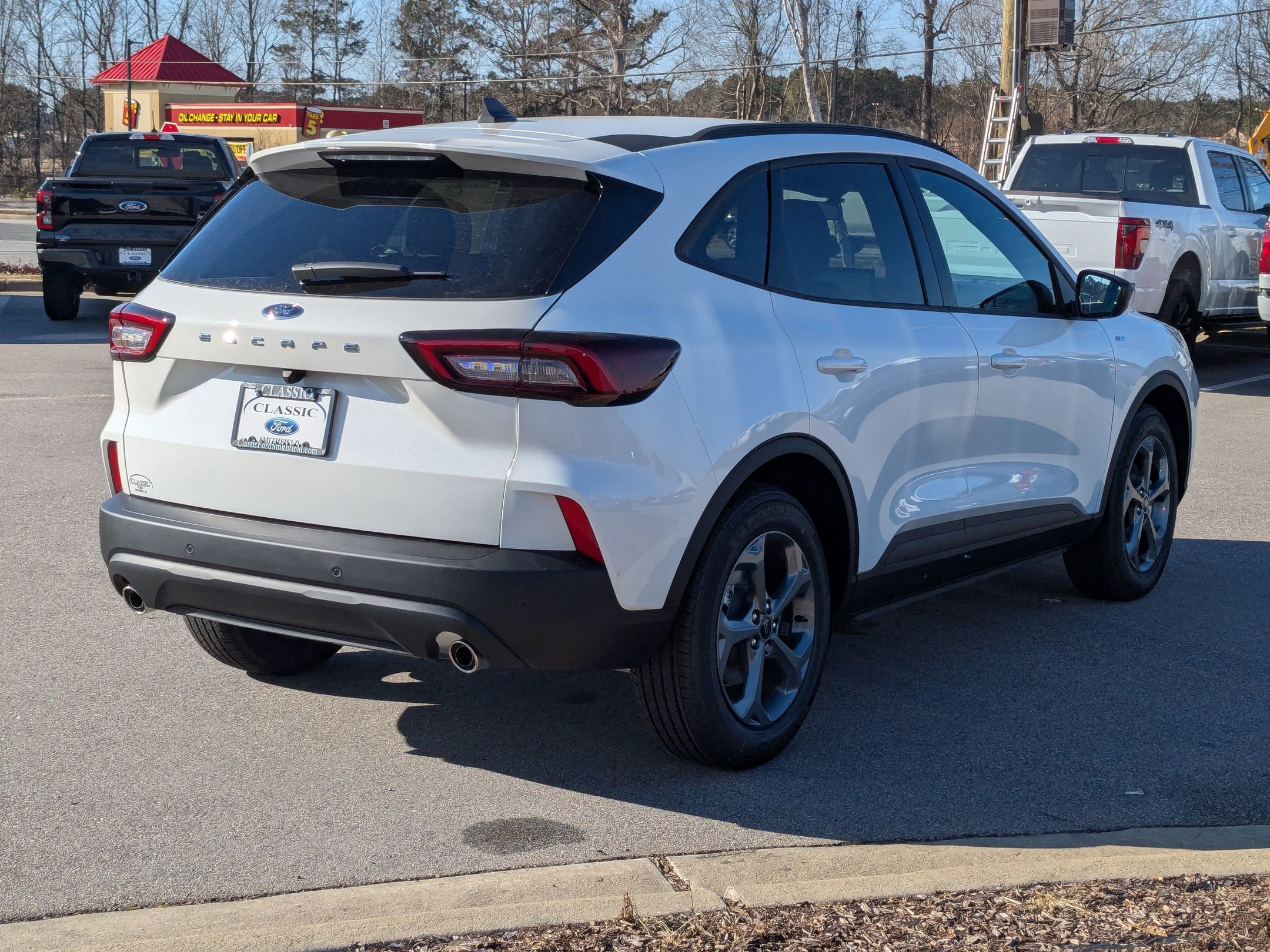 2025 Ford Escape ST-Line photo 5