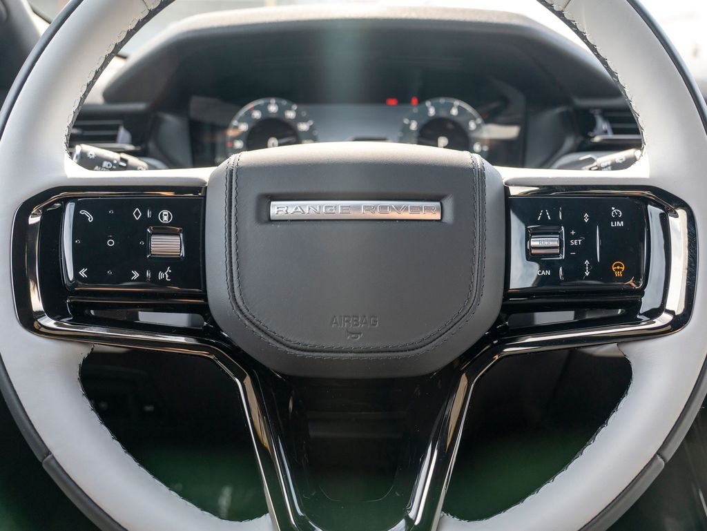 2026 Land Rover Range Rover Velar S photo 14