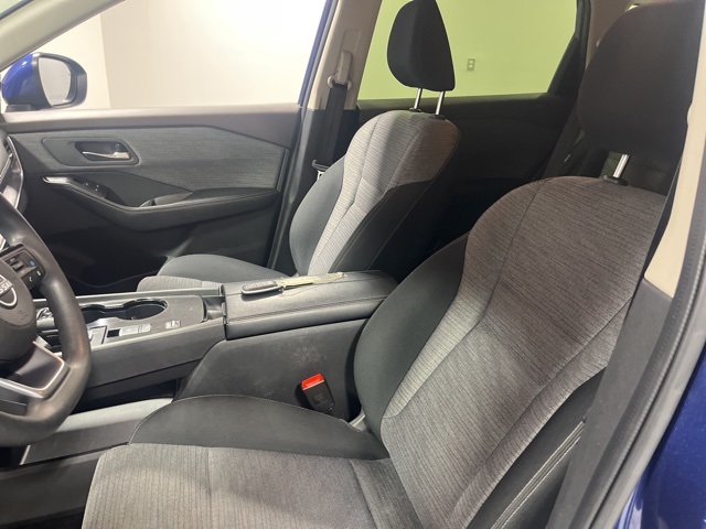 2023 Nissan Rogue SV photo 7