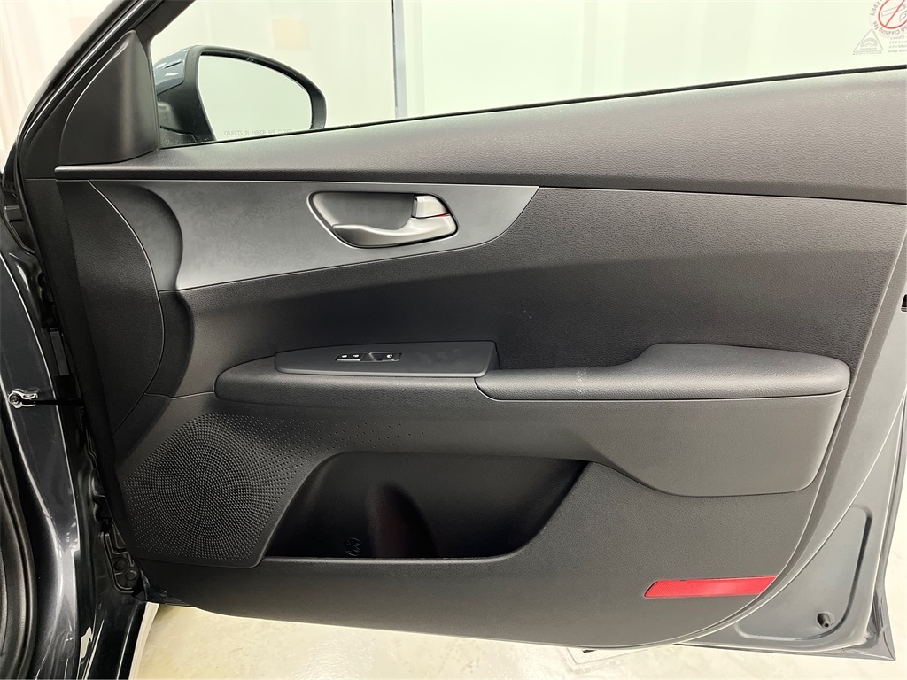 2021 Kia Forte LXS photo 22