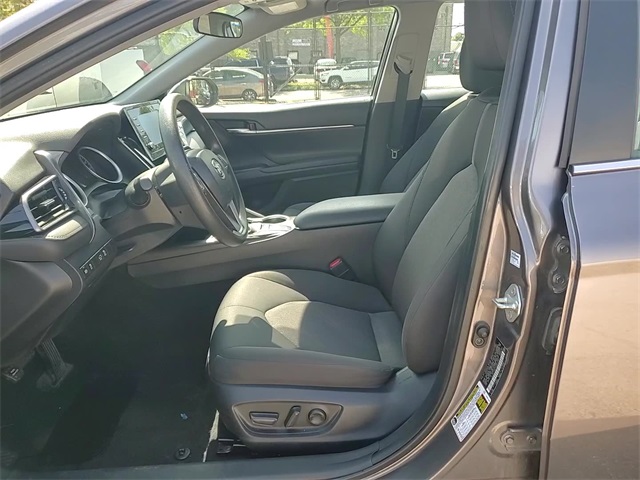 2023 Toyota Camry LE photo 11