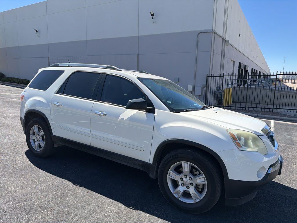 2011 Gmc Acadia SL photo 3