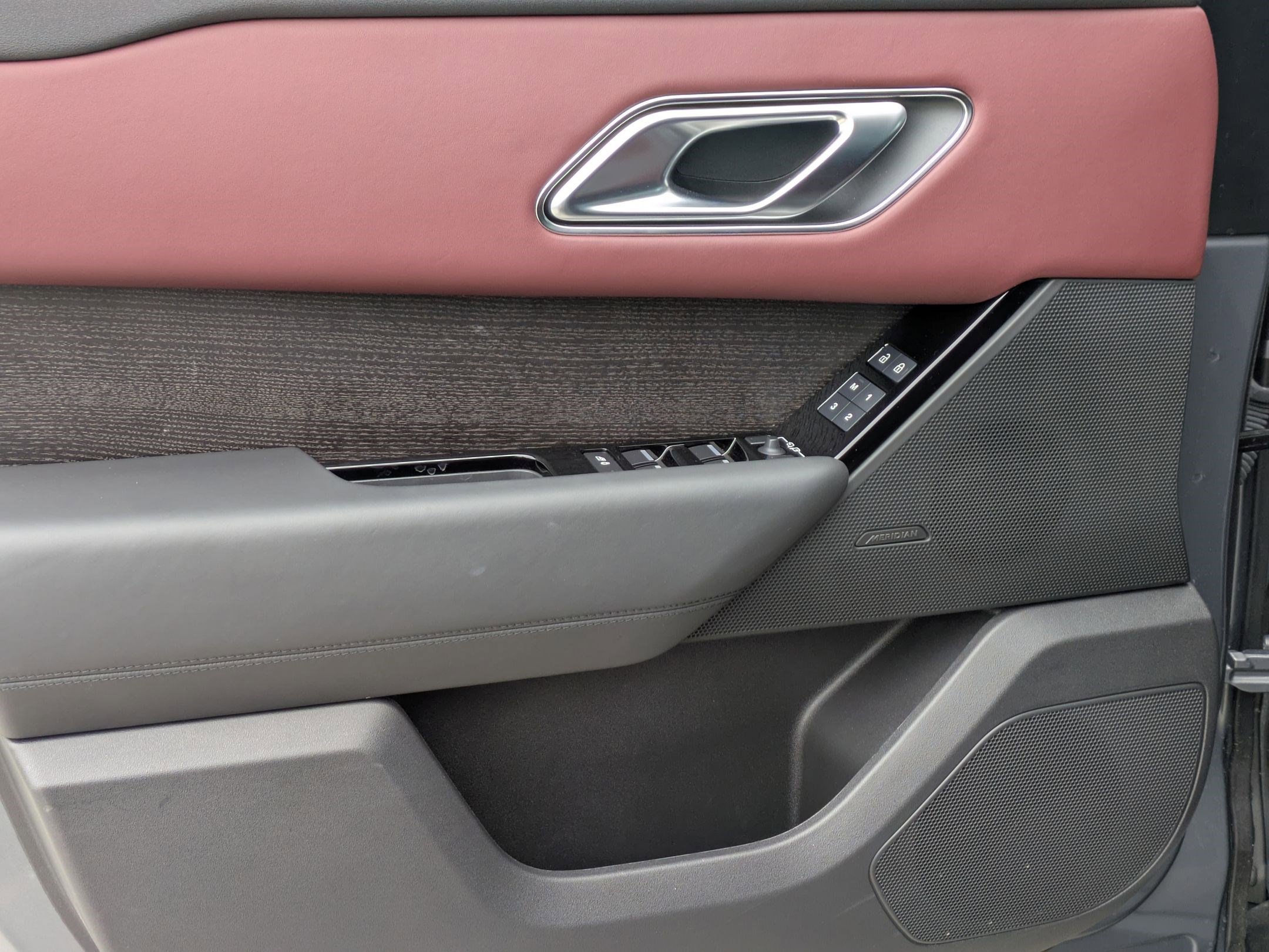 2024 Land Rover Range Rover Velar P400 Dynamic HSE photo 10