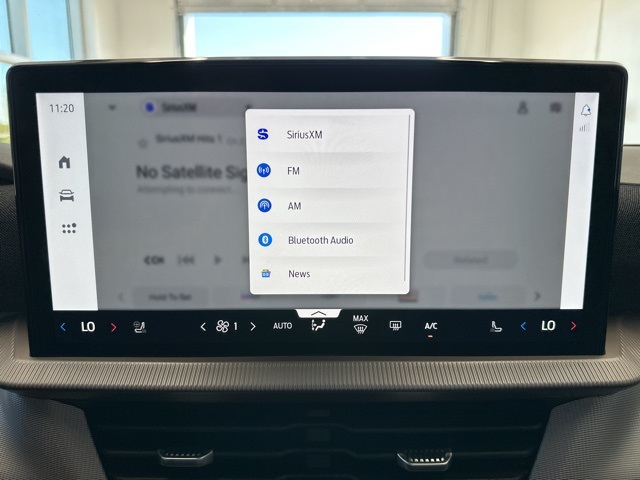 2025 Ford Explorer photo 18