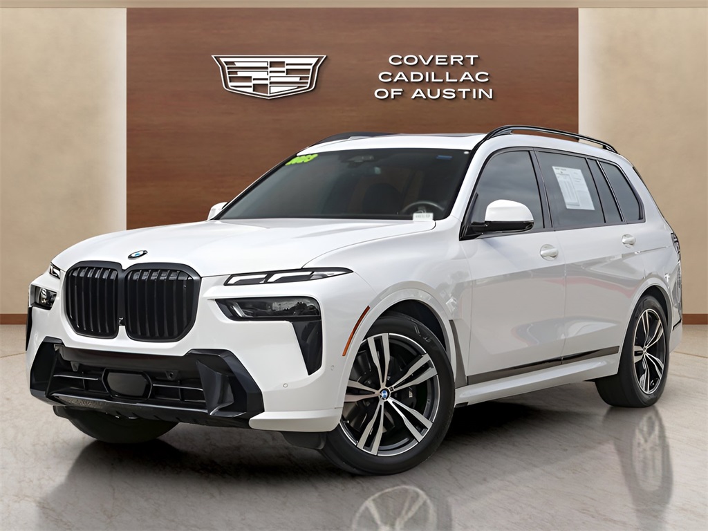 2023 BMW X7 40i's photo