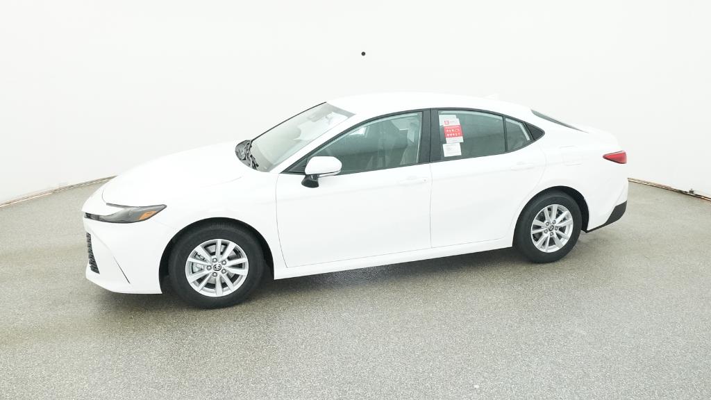 2025 Toyota Camry LE photo 8