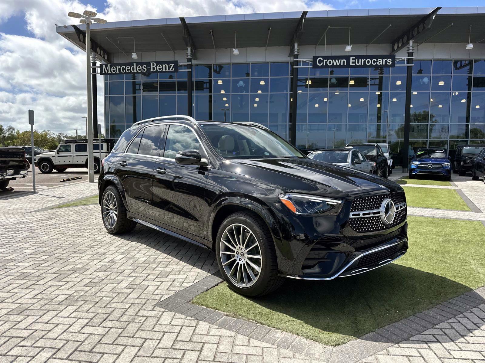 2026 Mercedes Benz GLE 450 4MATIC photo 2