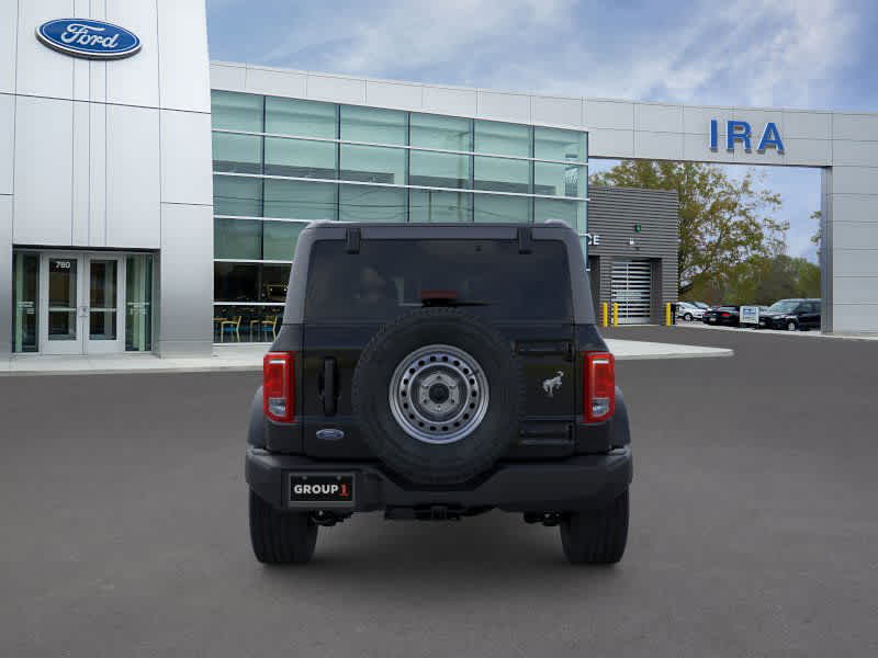 2025 Ford Bronco Base photo 4