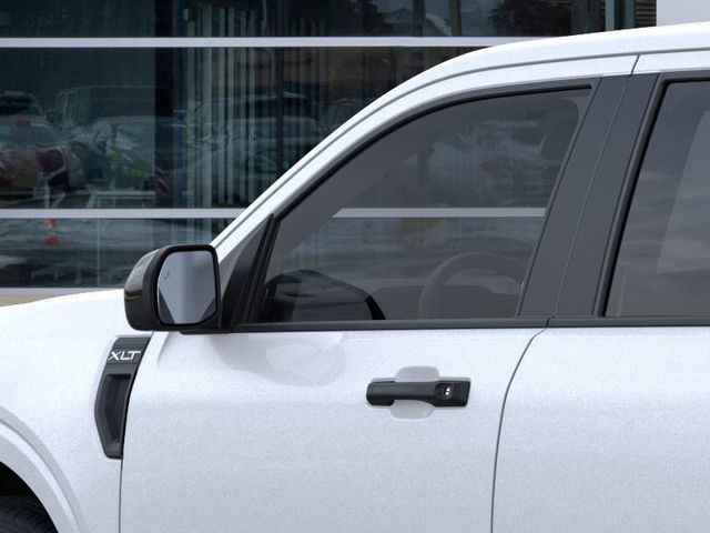 2025 Ford Maverick XLT photo 17