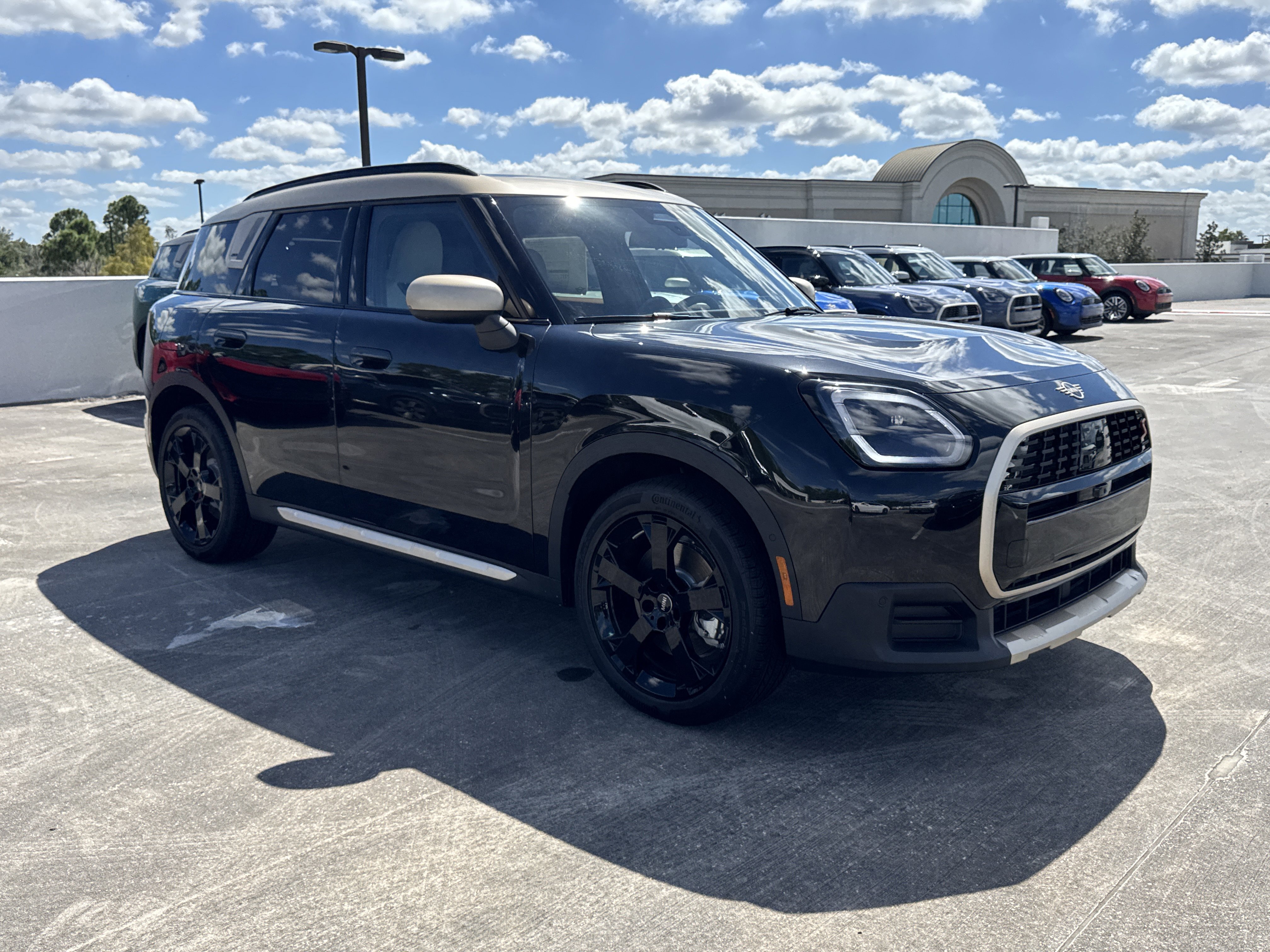 2026 MINI Countryman S's photo