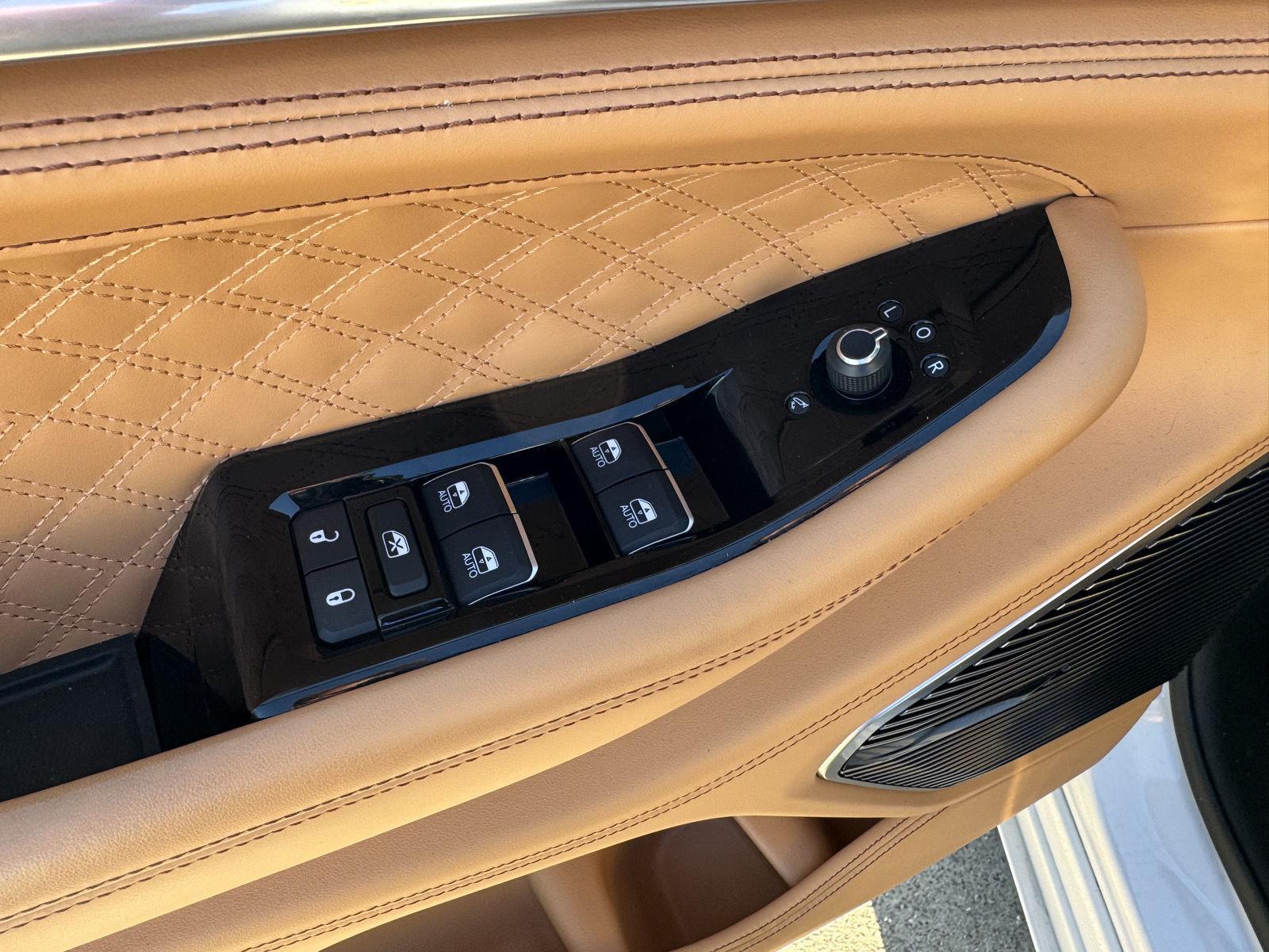 2023 Jeep Grand Cherokee L Summit Reserve photo 4