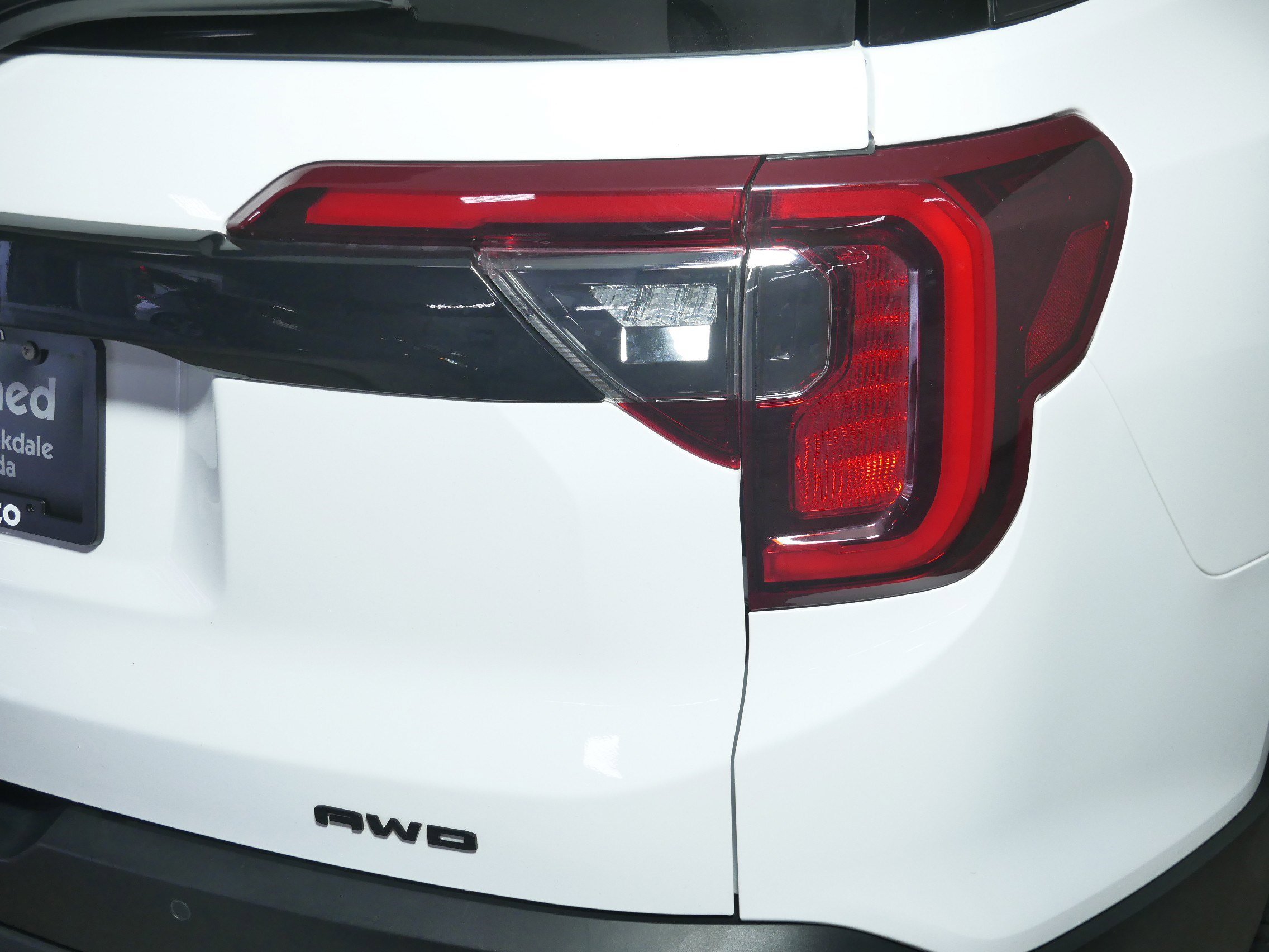 2023 Gmc Acadia SLT photo 16