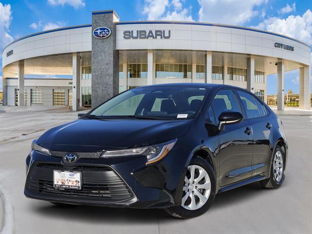 2024 Toyota Corolla LE's photo