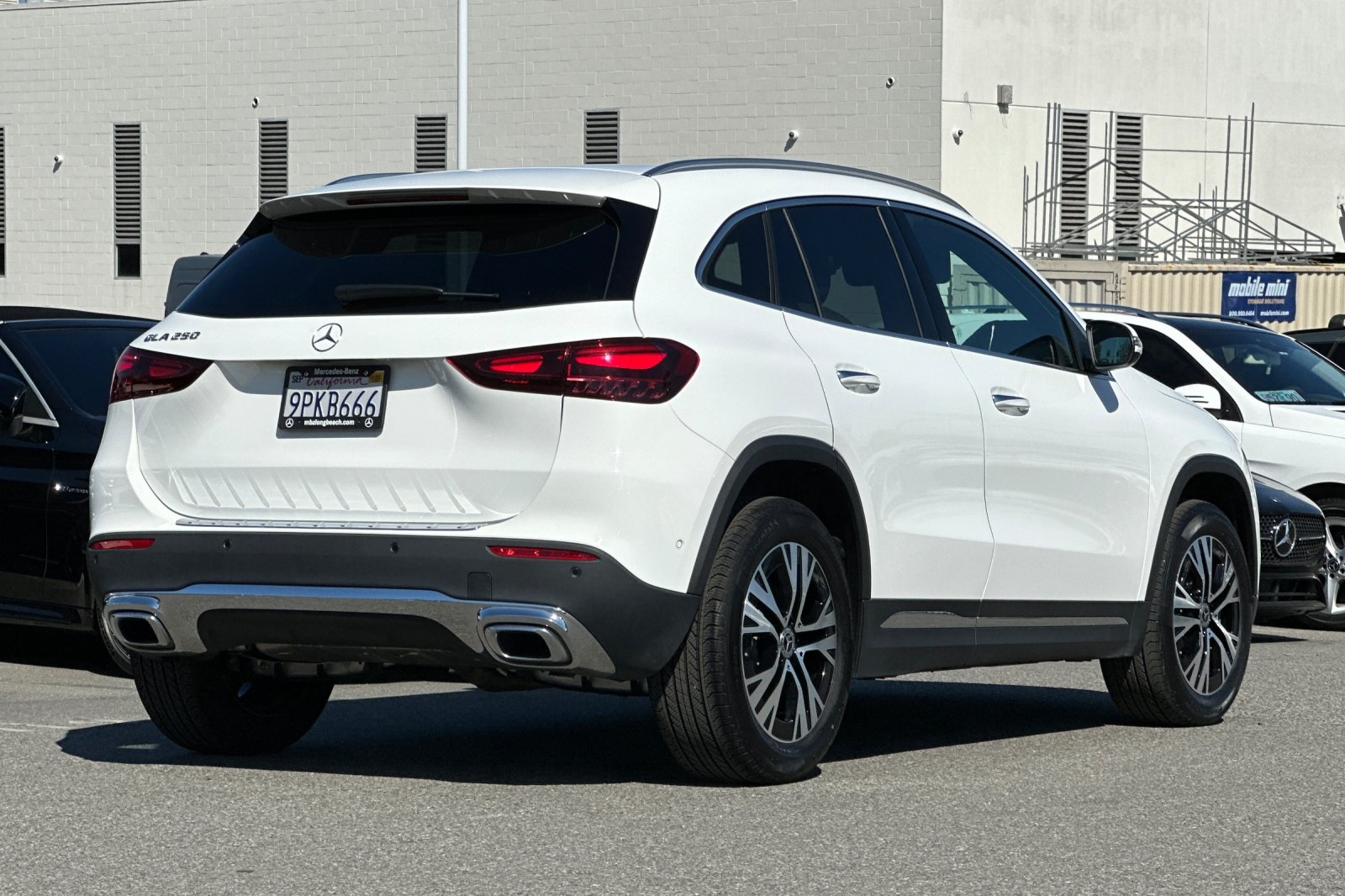 2025 Mercedes Benz GLA 250 photo 4