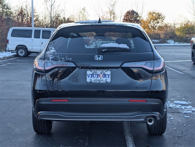 2026 Honda HR-V Sport photo 2
