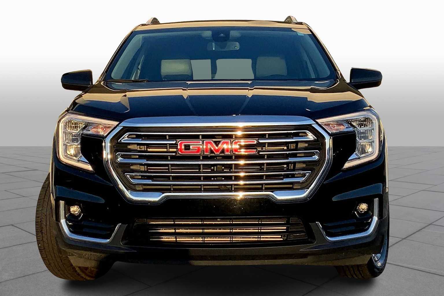 2024 Gmc Terrain SLT photo 3