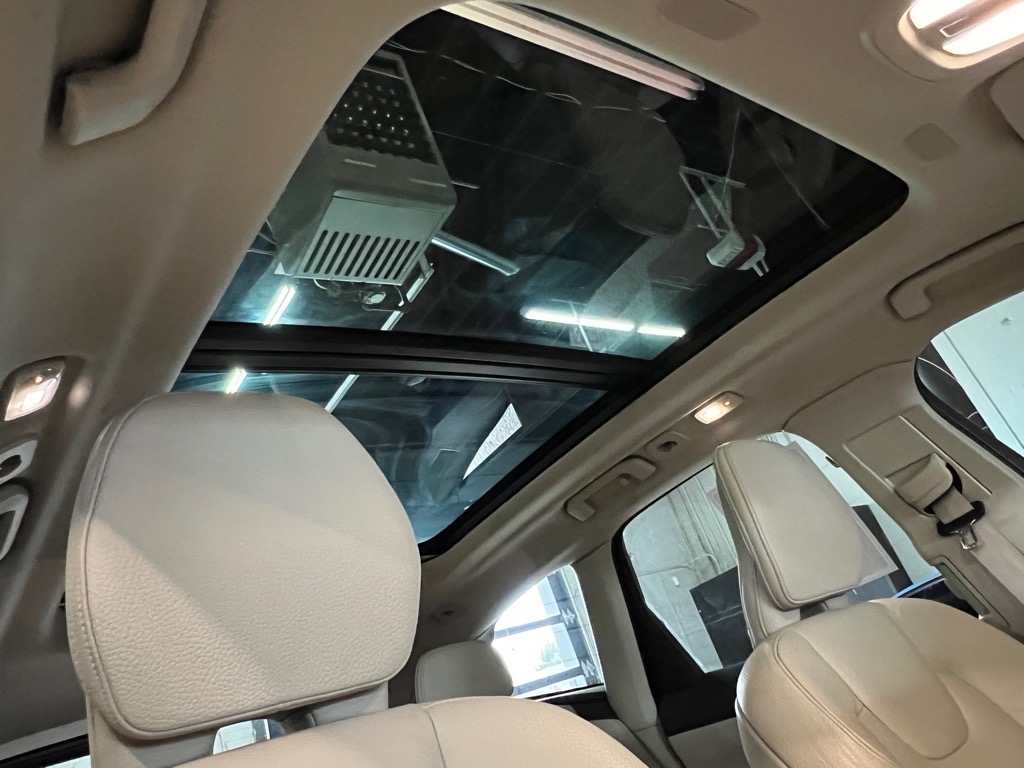 2023 Volvo XC60 B5 Plus photo 21