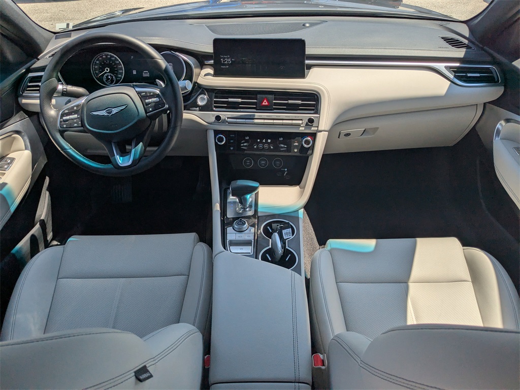 2025 Genesis G70 2.5T Sport Prestige photo 13