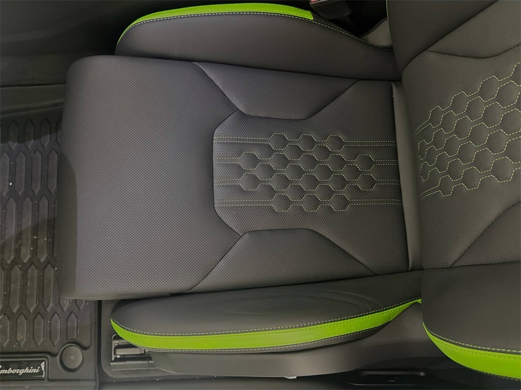 2024 Lamborghini Urus S photo 18