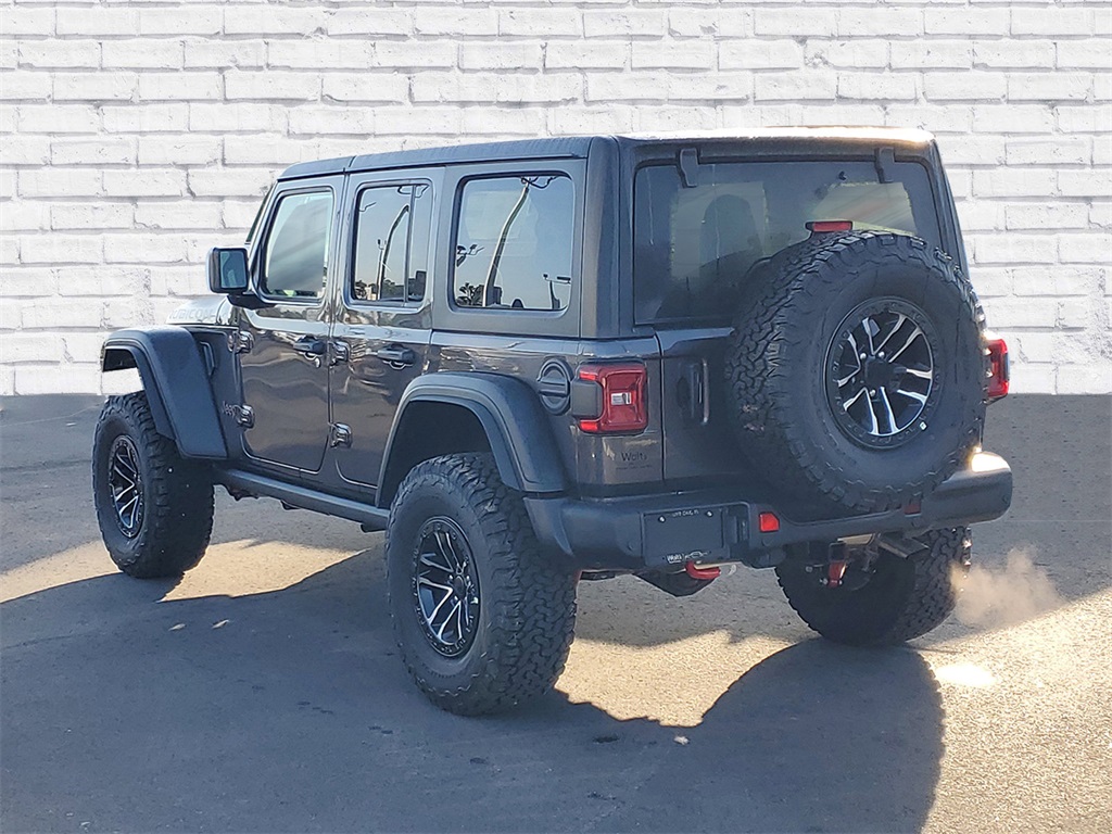 2025 Jeep Wrangler Rubicon photo 3