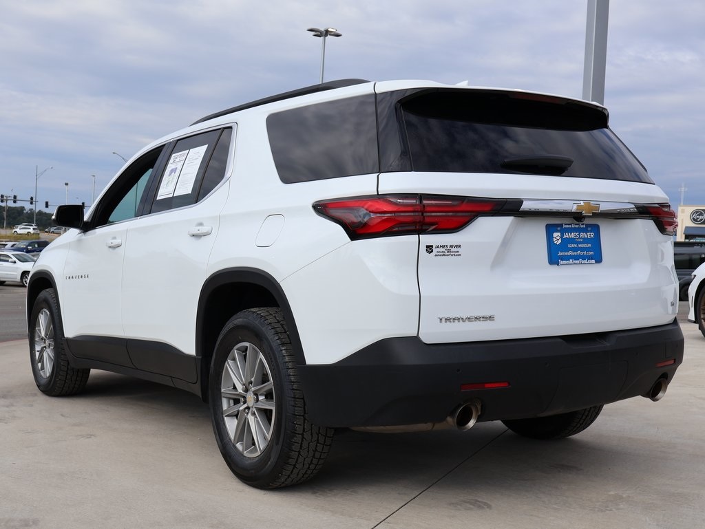 2022 Chevrolet Traverse Leather photo 3
