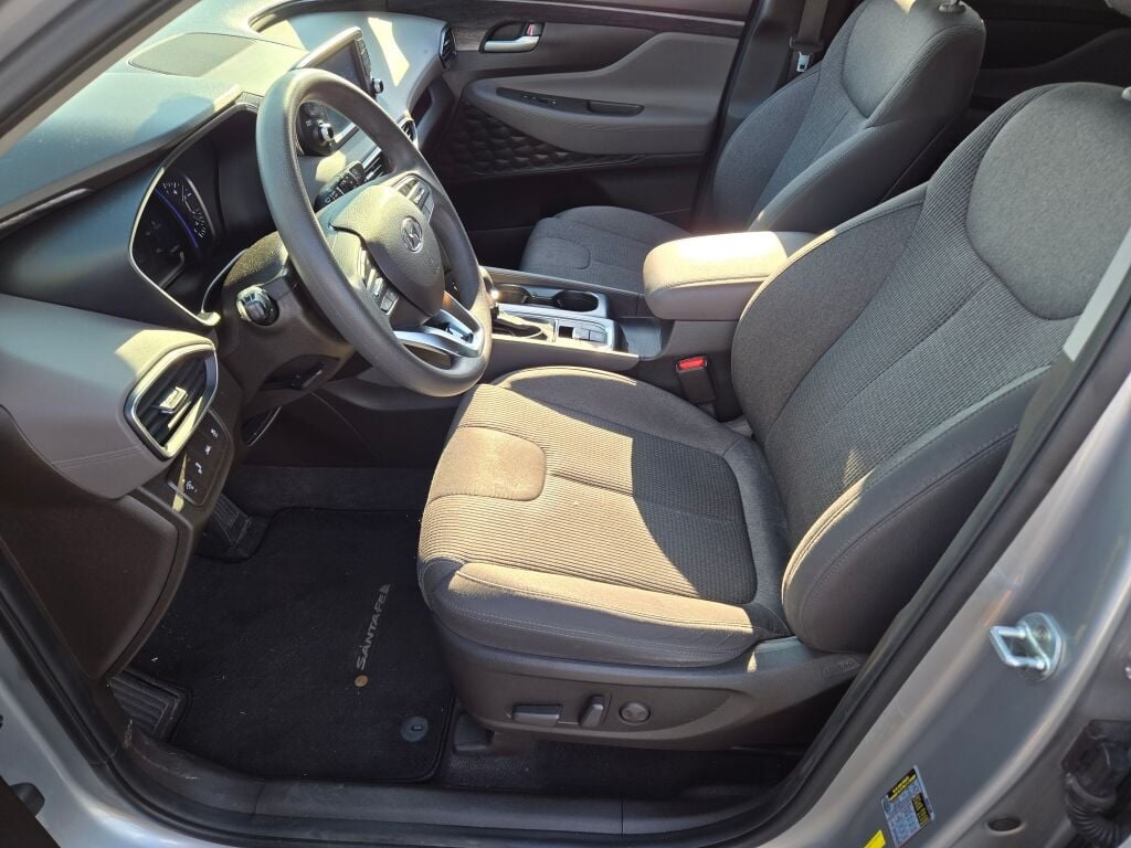 2020 Hyundai Santa Fe SEL photo 15