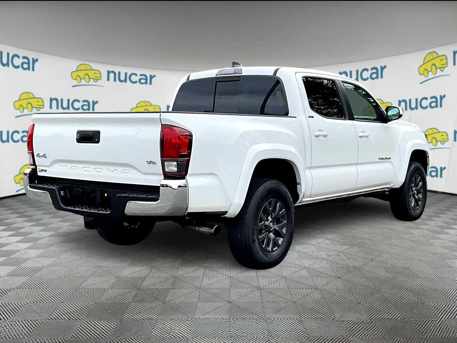 2023 Toyota Tacoma SR5 photo 6
