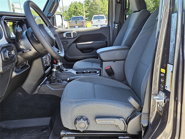 2025 Jeep Gladiator Sport S photo 5