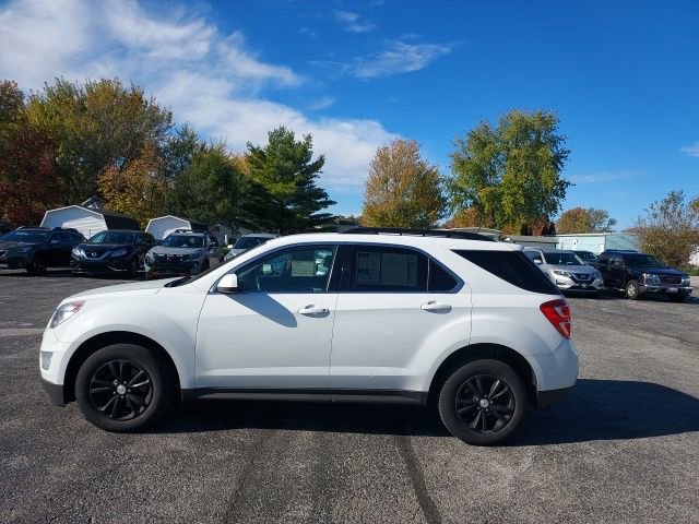 2017 Chevrolet Equinox LT photo 4