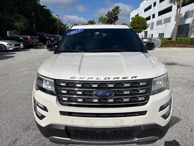 2017 Ford Explorer XLT photo 8