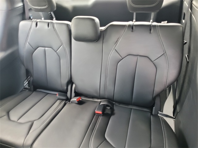 2026 Chrysler Voyager LX photo 4