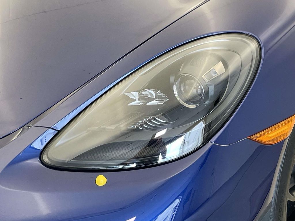 2021 Porsche Boxster Spyder photo 14