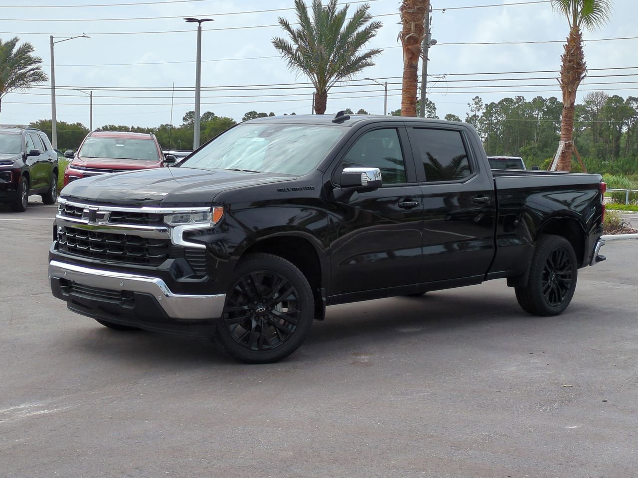 2025 Chevrolet Silverado 1500 LT's photo