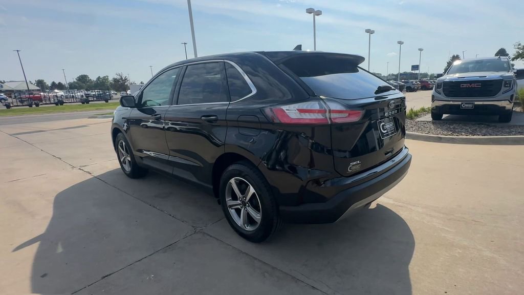 2023 Ford Edge SEL photo 6