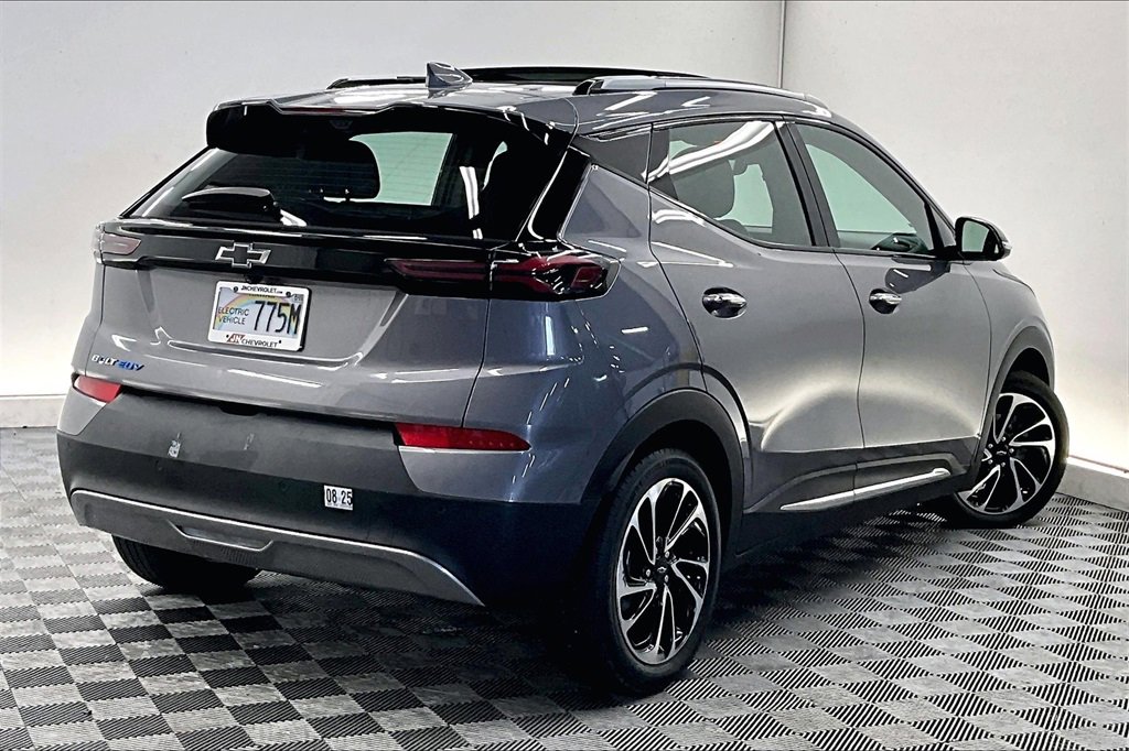2022 Chevrolet Bolt EUV Premier photo 11
