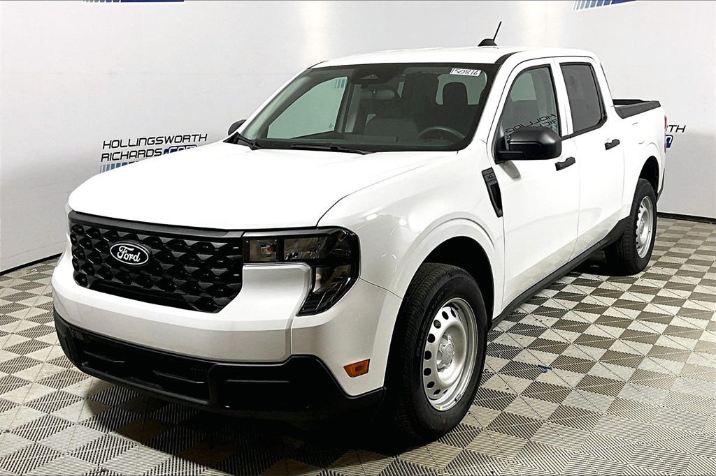 2025 Ford Maverick XL's photo