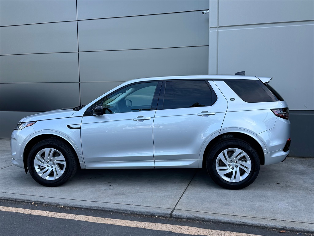 2024 Land Rover Discovery Sport S photo 4