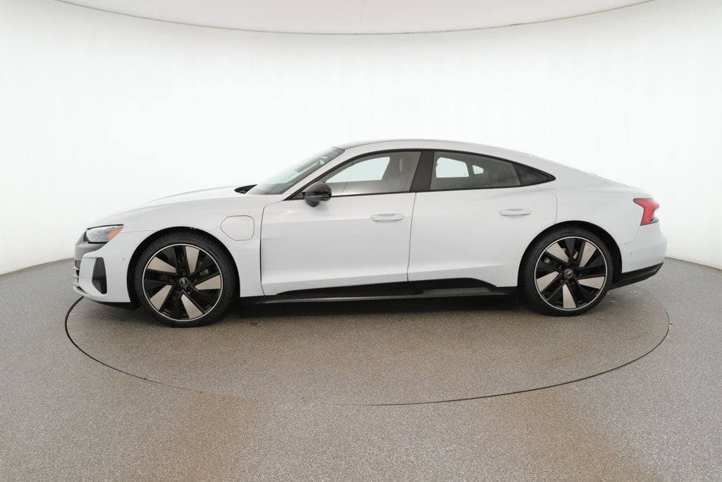 2024 Audi e-tron GT Prestige photo 8