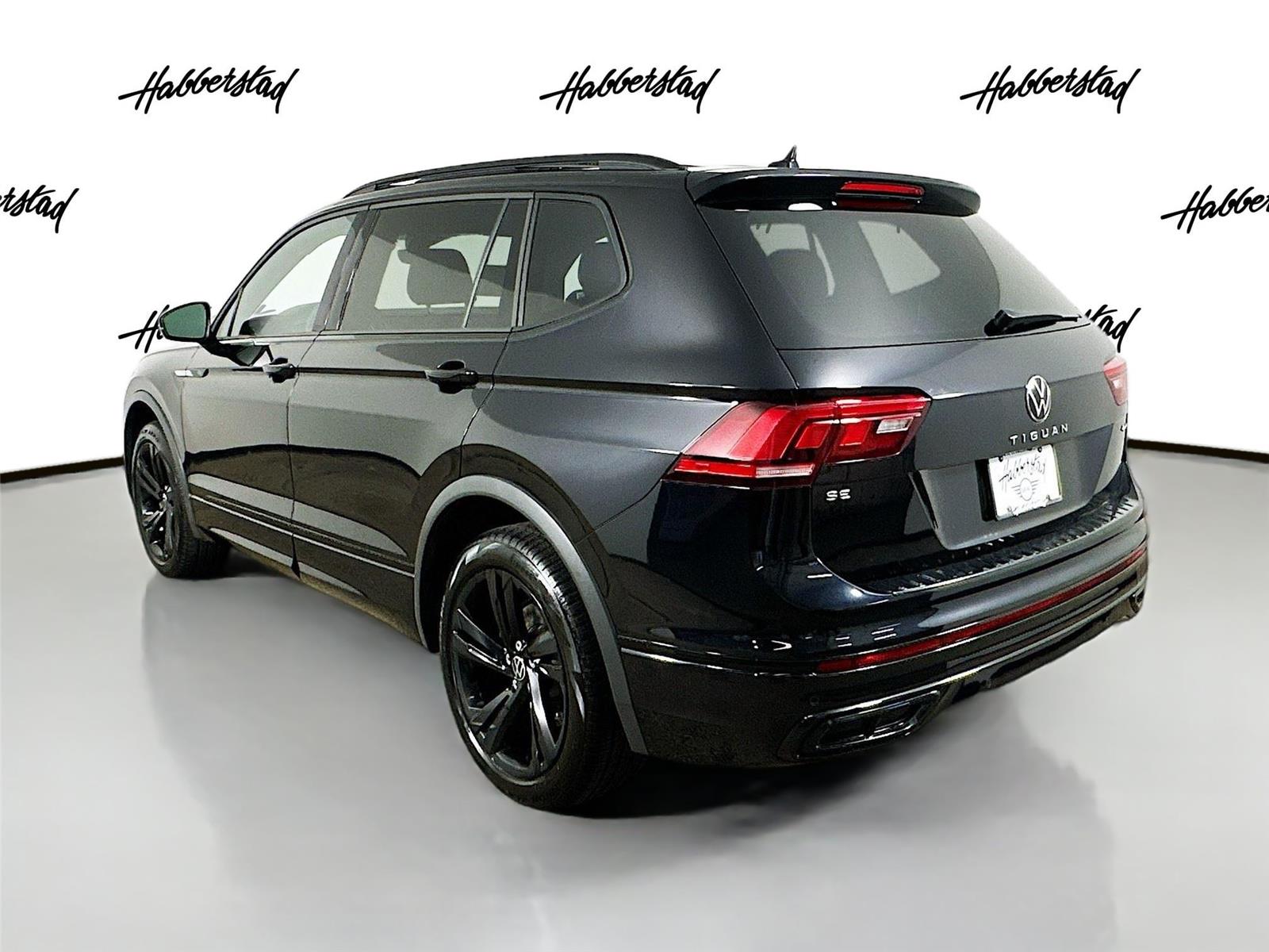 2023 Volkswagen Tiguan SE R-Line Black photo 7