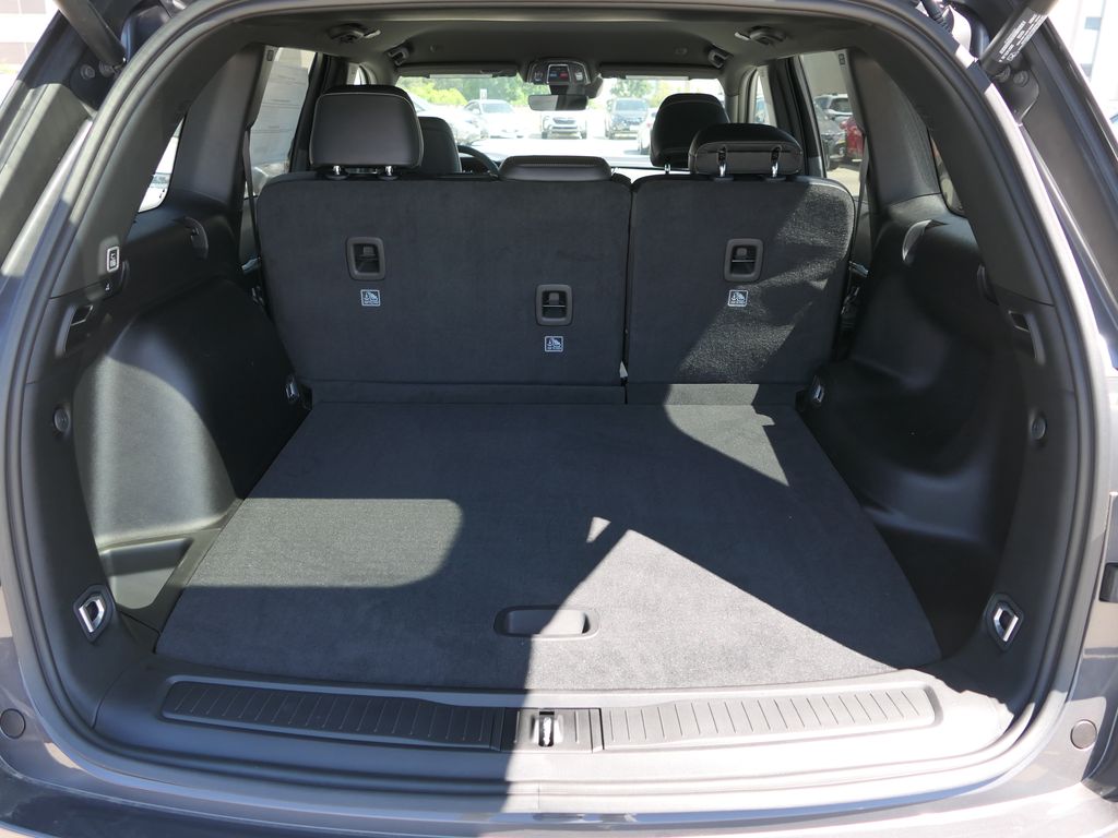 2025 Jeep Grand Cherokee Limited photo 17