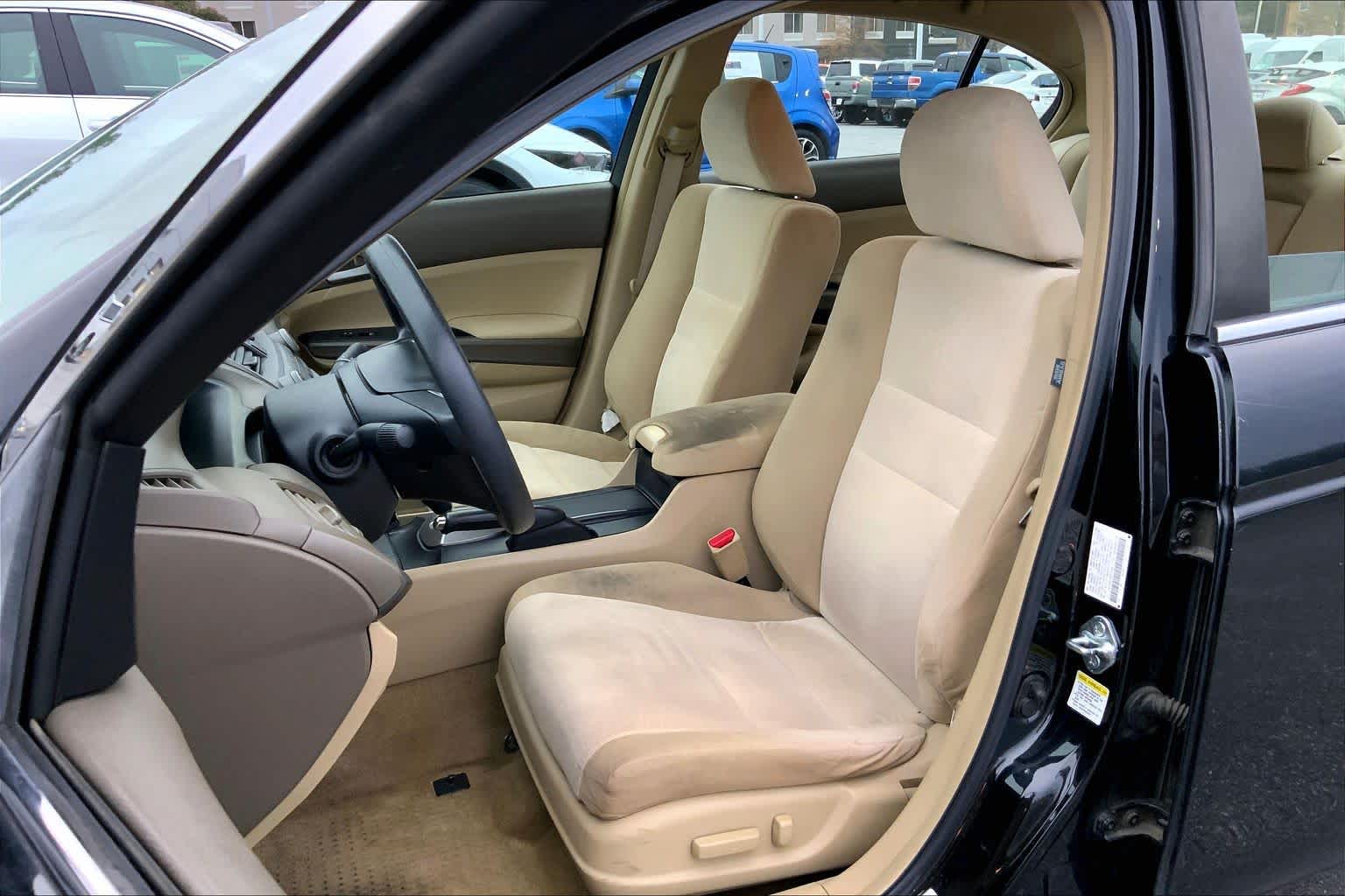 Image of Pre-Owned 2009 Honda Accord LX-P