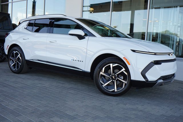 2025 Chevrolet Equinox EV 1LT's photo