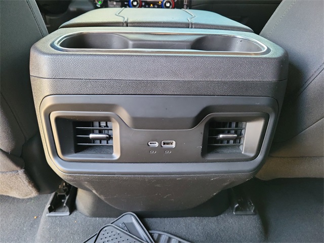 2024 Chevrolet Silverado 1500 RST photo 13