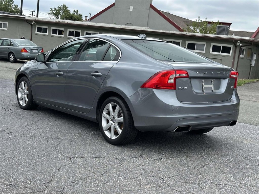 2016 Volvo S60 T5 Drive-E Premier photo 19