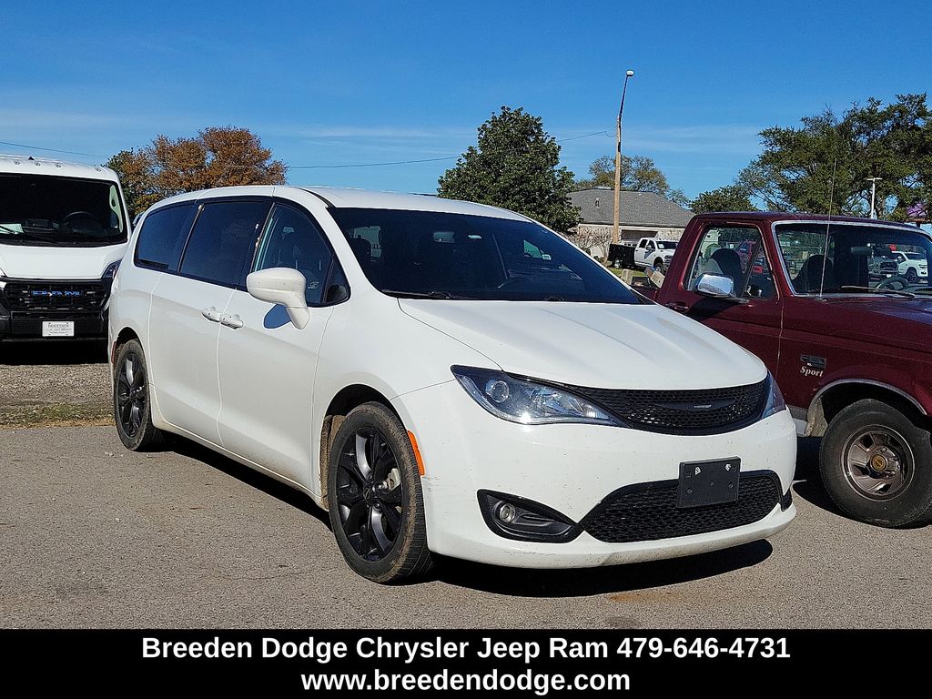2020 Chrysler Pacifica Touring