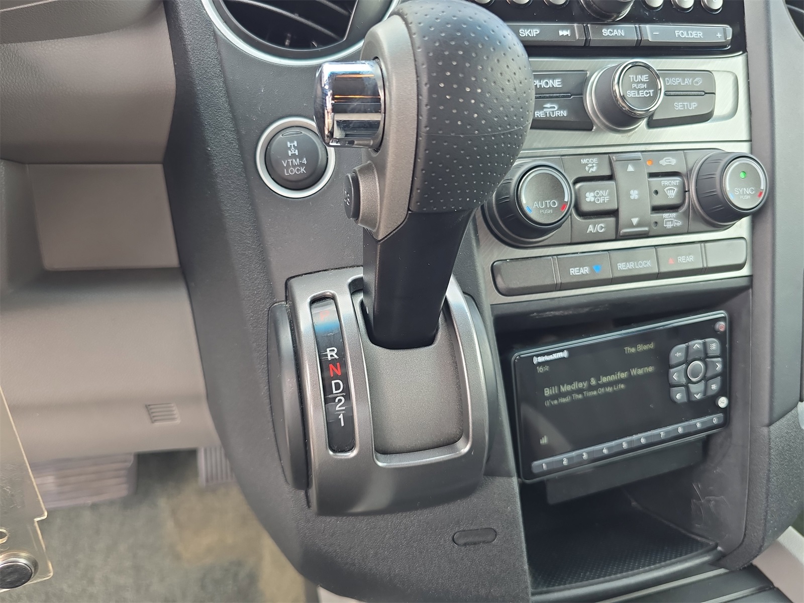 2015 Honda Pilot EX photo 18